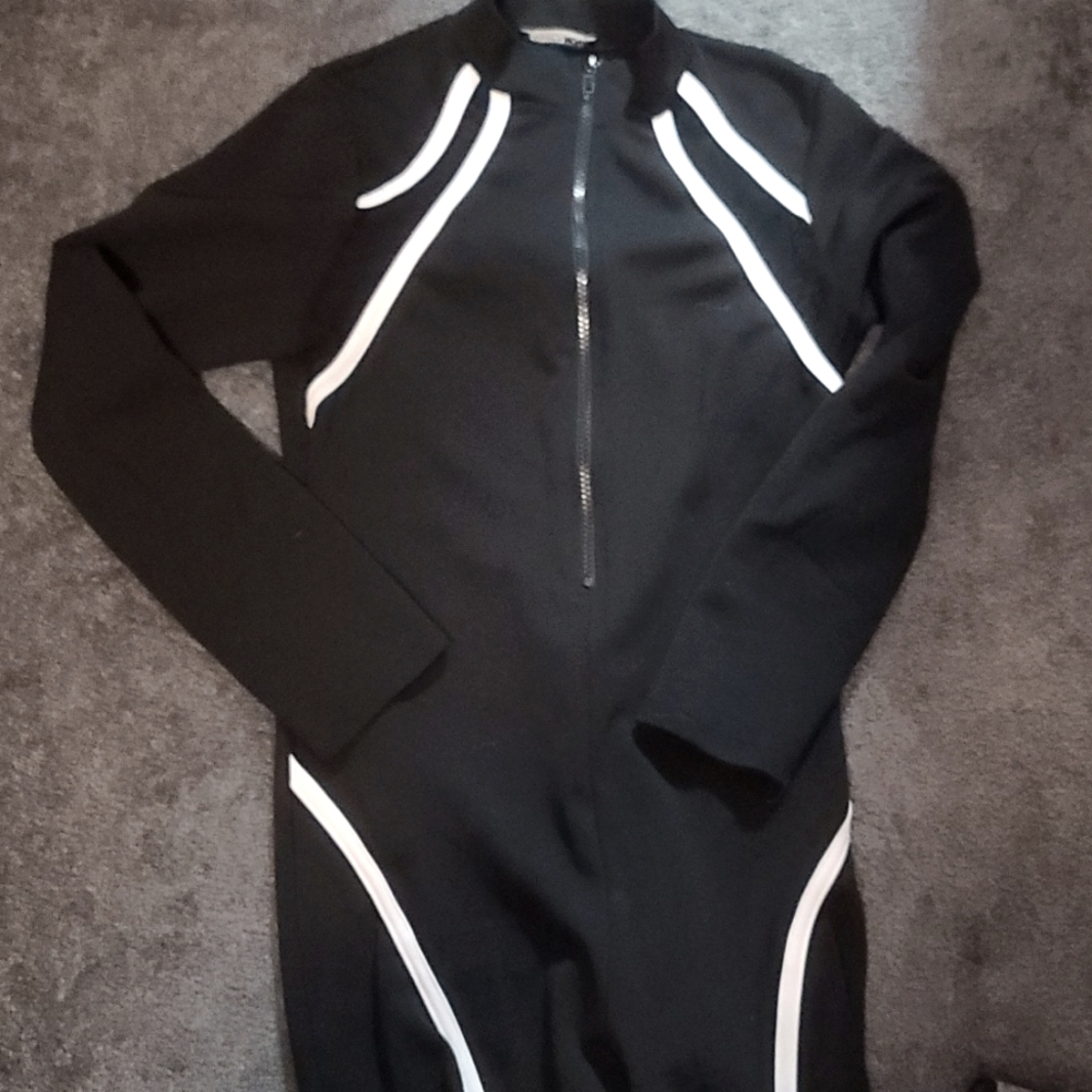 Fashion nova, full jumpsuit, black/white, brand new, sz M womans
